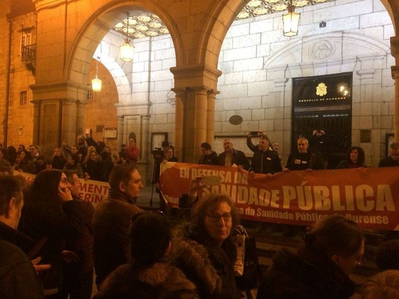 18-01-24 ConcentracionSanidadeOurense03.jpg